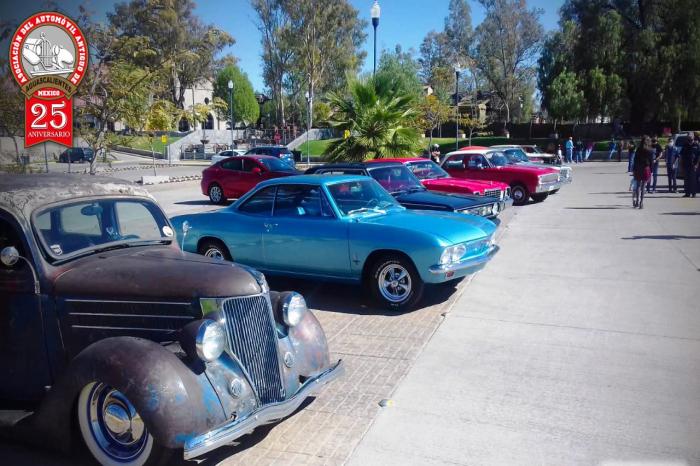 CELEBRAN DÃA NACIONAL DEL AUTOMÃ“VIL ANTIGUO