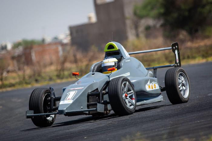 REYNA SALE PRIMERO EN LA FORMULA 5