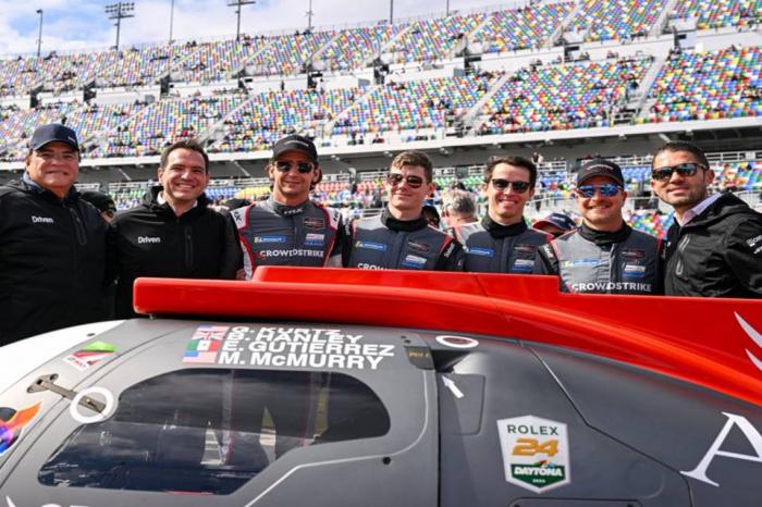 EG SUBE AL PODIO EN  24 HRS. DE DAYTONA