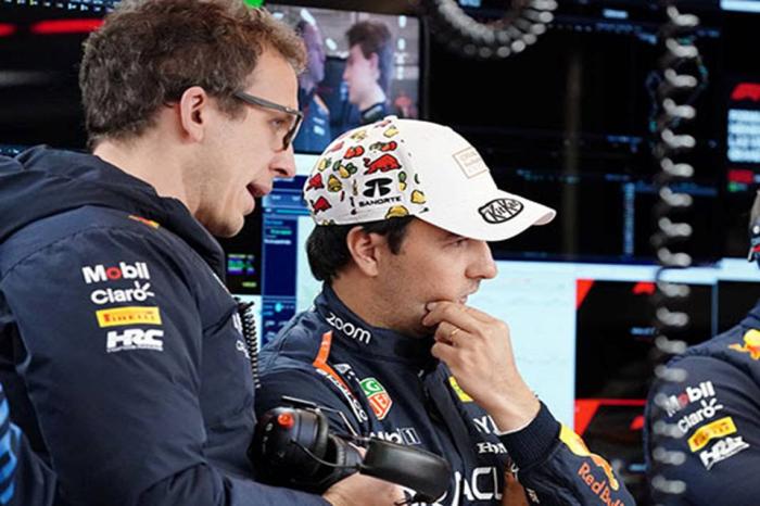  MAX Y CHECO CON TRABAJO POR HACER