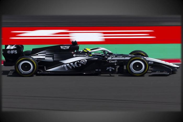 CHECO Y CADILLAC F1 NEGOCIAN LA SPRINT